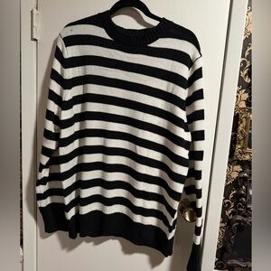 Spirit Halloween Black and White Monochrome Knit Top